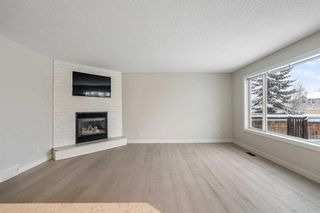 Photo 9: 10 Cougarstone Circle SW in Calgary: Cougar Ridge Detached for sale : MLS®# A2098810