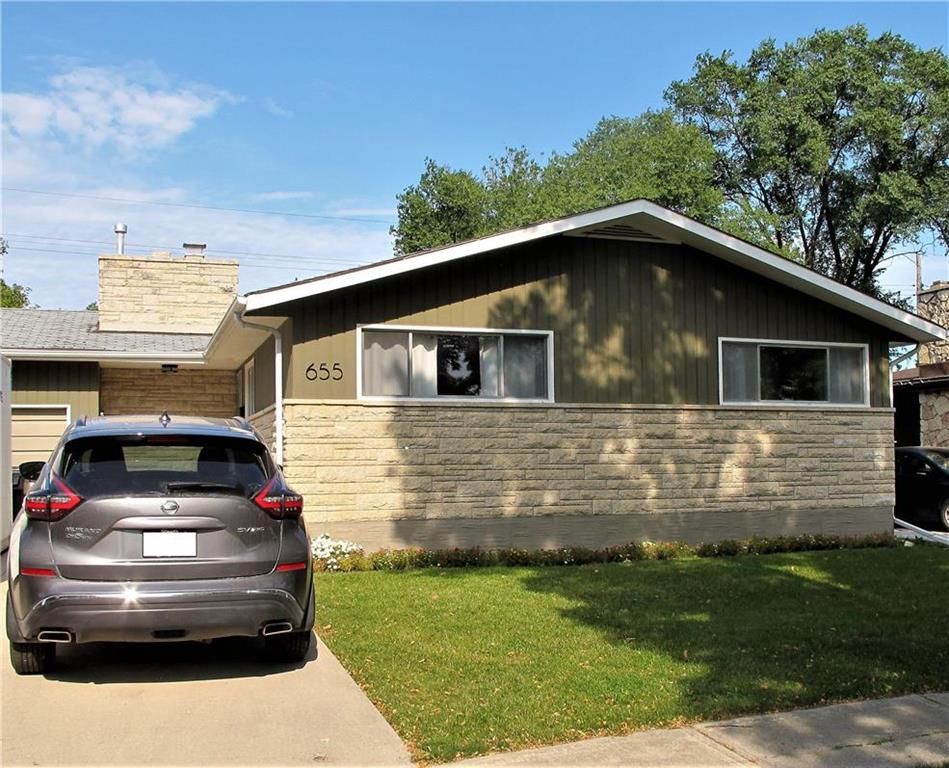 Main Photo:  in Winnipeg: East Kildonan Residential for sale (3D)  : MLS®# 202222651