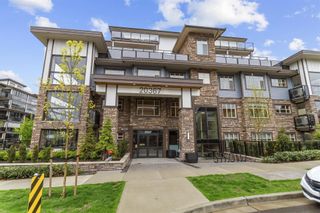 Photo 1: 210 20367 85 Avenue in Langley: Willoughby Heights Condo for sale in "Yorkson Park" : MLS®# R2874950