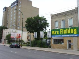 Photo 1: 795 Main Street in Winnipeg: Industrial / Commercial / Investment for sale or lease (4A)  : MLS®# 202205949