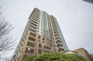 Photo 2: 1903 125 MILROSS Avenue in Vancouver: Downtown VE Condo for sale in "Creekside of Citygate" (Vancouver East)  : MLS®# R2440865