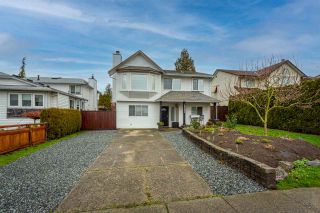 Photo 2: 26593 28 Avenue in Langley: Aldergrove Langley House for sale : MLS®# R2526387