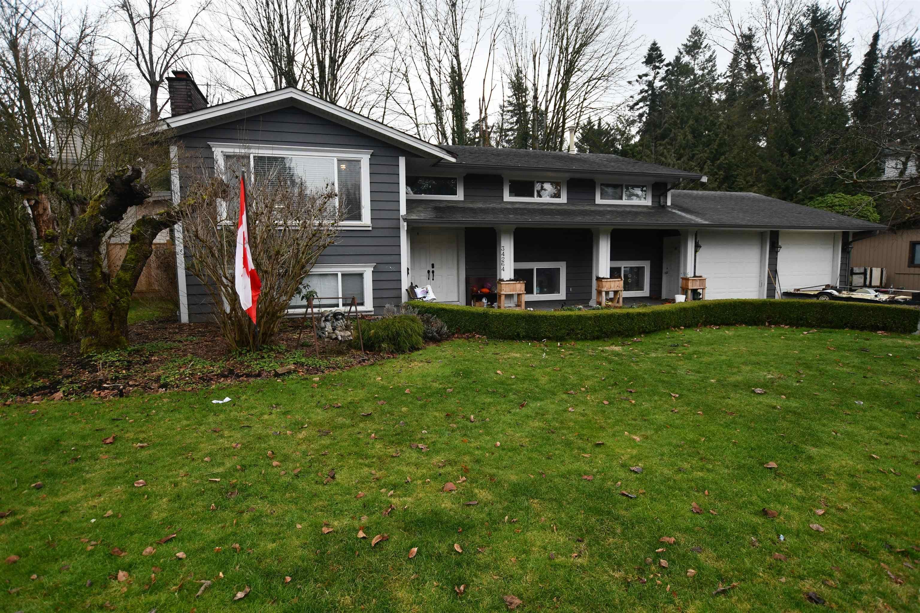 Main Photo: 34264 LARCH Street in Abbotsford: Central Abbotsford House for sale : MLS®# R2653247