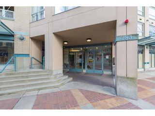 Photo 3: 1401 283 DAVIE Street in Vancouver: Yaletown Condo for sale in "PACIFIC PLAZA" (Vancouver West)  : MLS®# R2655267