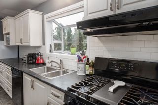 Photo 14: 986 Annie St in Saanich: SE Quadra Half Duplex for sale (Saanich East)  : MLS®# 862039