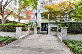 Photo 8: PH 9 2838 BIRCH Street in Vancouver: Fairview VW Condo for sale in "Heritage Court" (Vancouver West)  : MLS®# R2811950