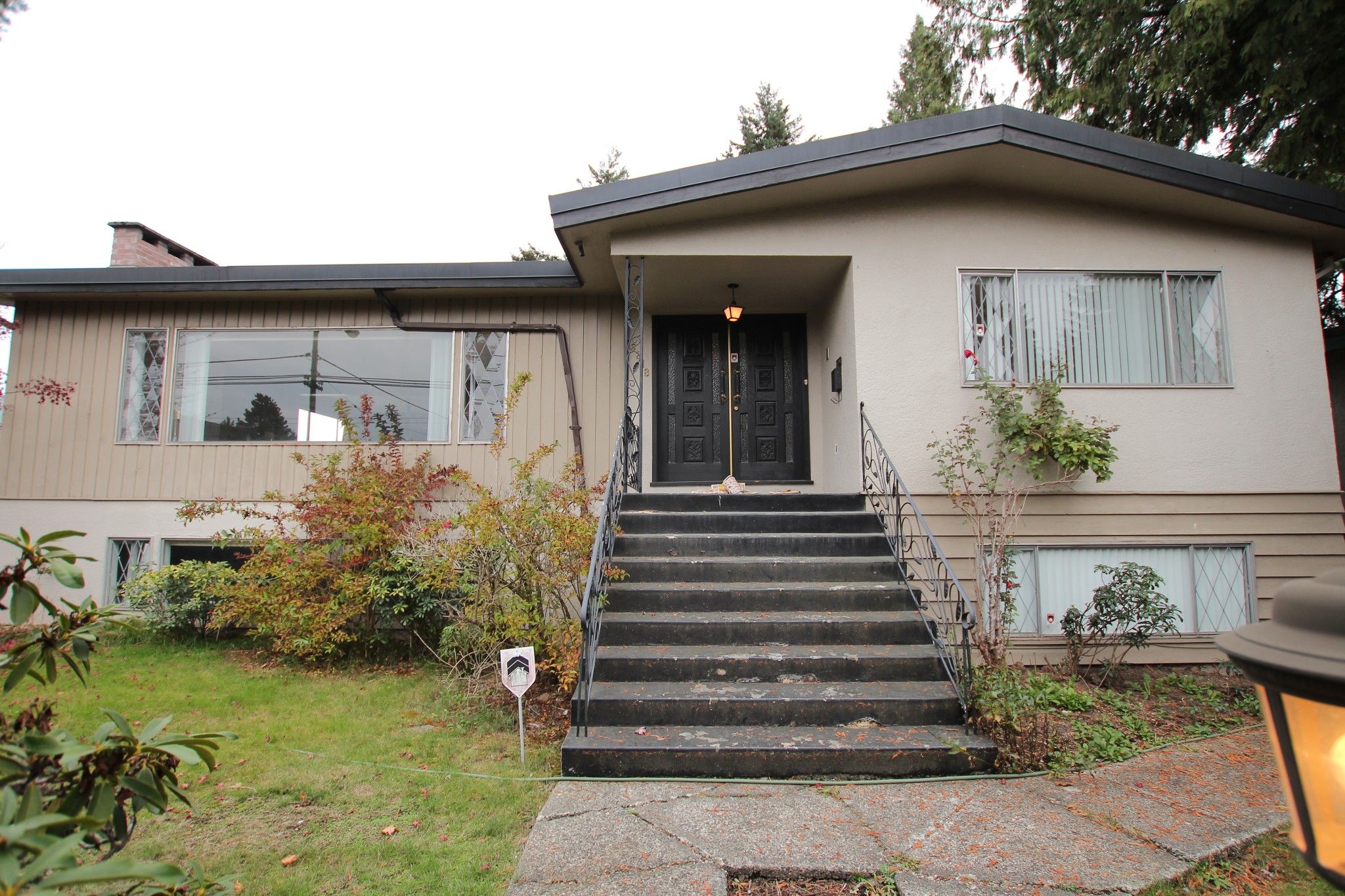 Main Photo:  in : Vancouver West Condo for rent : MLS®# AR061B