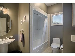 Photo 11: 85 Wimbledon Crescent SW in CALGARY: Wildwood Residential Detached Single Family for sale (Calgary)  : MLS®# C3578415