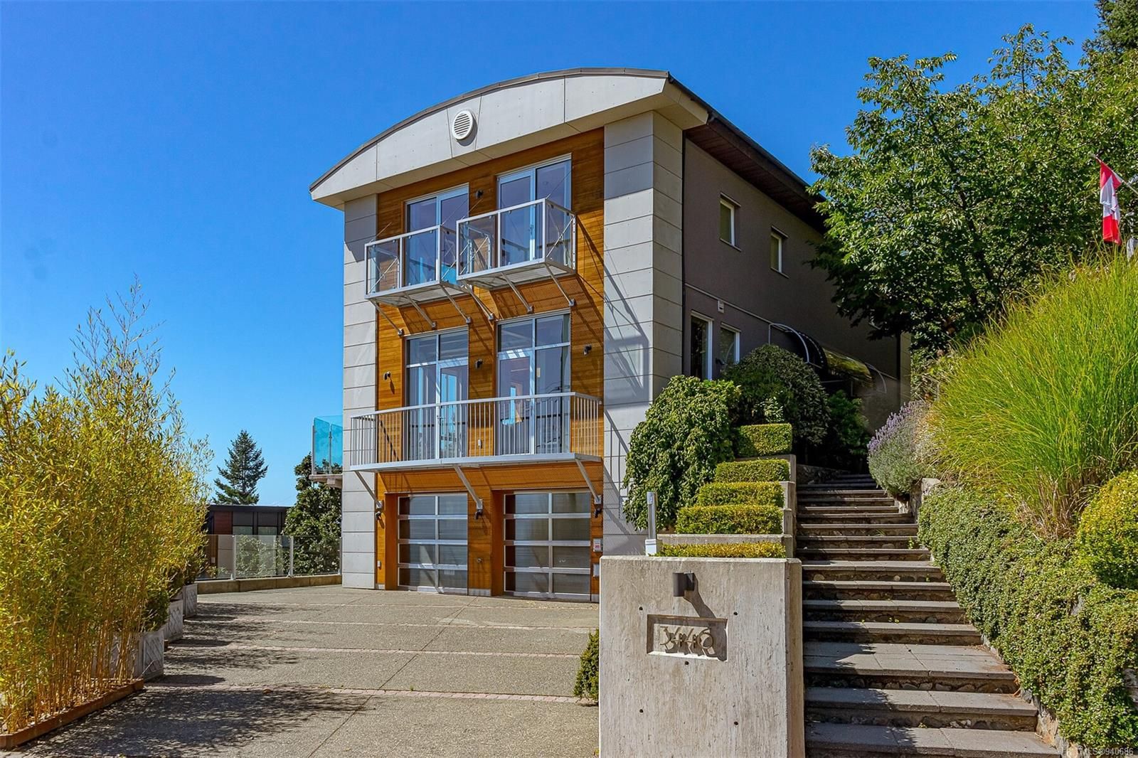 3446  Karger Terr, Colwood
