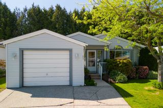 Main Photo: 52 2345 CRANLEY Drive in Surrey: King George Corridor Manufactured Home for sale in "La Mesa" (South Surrey White Rock)  : MLS®# R2779338