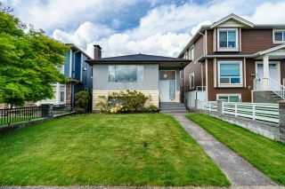 Photo 1: 319 E 50TH Avenue in Vancouver: South Vancouver House for sale (Vancouver East)  : MLS®# R2575272