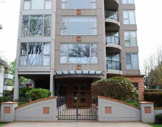 Photo 1: 100 1788 W 13TH Avenue in Vancouver: Fairview VW Condo for sale in "THE MAGNOLIA" (Vancouver West)  : MLS®# V763066