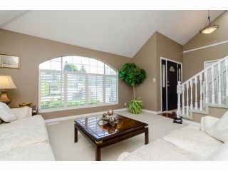 Photo 3: 18066 64A Avenue in Surrey: Cloverdale BC House for sale in "Orchard Ridge" (Cloverdale)  : MLS®# F1411692
