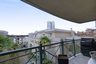 Photo 11: 316 332 LONSDALE AVENUE in North Vancouver: Lower Lonsdale Condo for sale : MLS®# R2224894