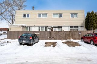 Photo 3: 1 507 64 Avenue NE in Calgary: Thorncliffe Row/Townhouse for sale : MLS®# A2118016