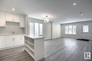 Photo 17: 2 10927 80 Avenue in Edmonton: Zone 15 House Half Duplex for sale : MLS®# E4388745