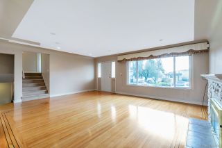 Photo 2: 577 W 63RD Avenue in Vancouver: Marpole House for sale (Vancouver West)  : MLS®# R2524291