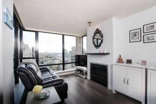 Photo 3: 1307 151 W 2ND Street in North Vancouver: Lower Lonsdale Condo for sale in "The Sky" : MLS®# R2439963