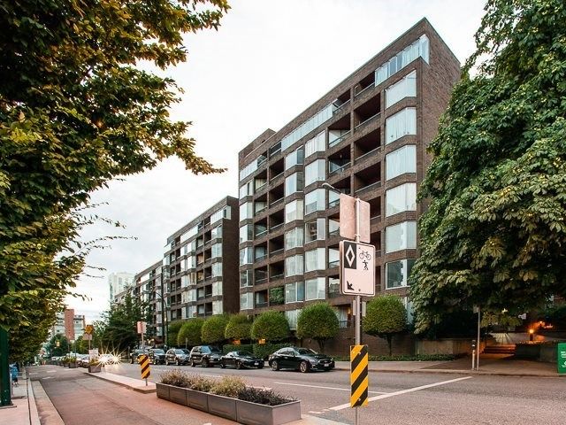 Main Photo: 423 1333 HORNBY STREET in : Downtown VW Condo for sale : MLS®# R2255889