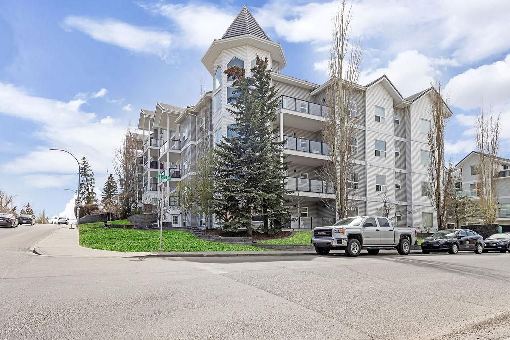 Main Photo: 104 1441 23 Avenue SW in Calgary: Bankview Apartment for sale : MLS®# A2045748