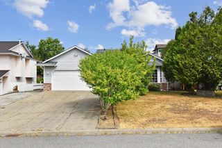 Photo 1: 34607 BALDWIN Road in Abbotsford: Abbotsford East House for sale : MLS®# R2714033