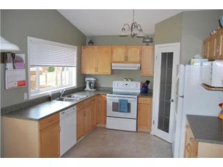 Photo 2: 117 STRONGBERG Drive in WINNIPEG: North Kildonan Residential for sale (North East Winnipeg)  : MLS®# 1012829