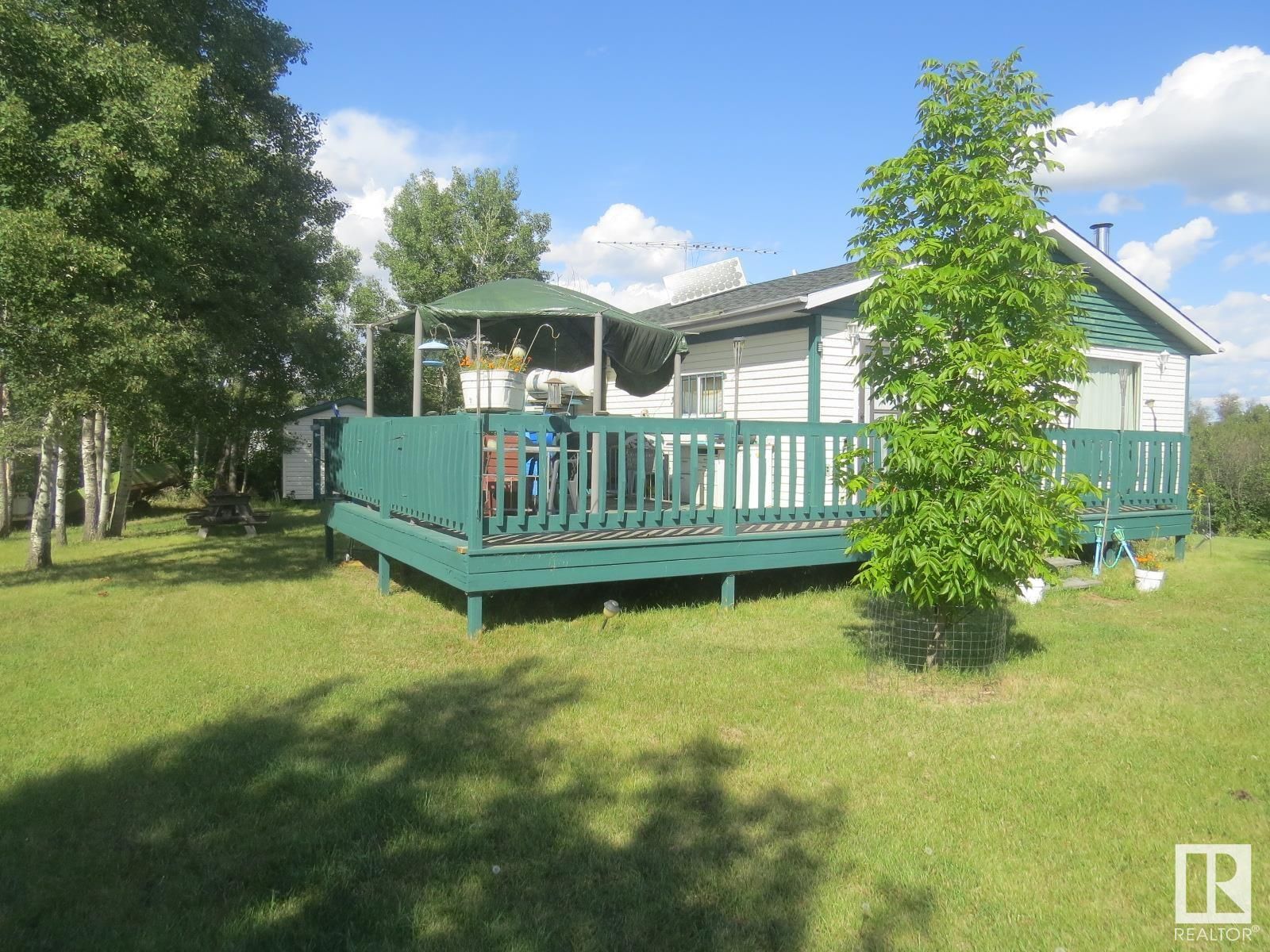 Main Photo: 72 10147 TWP RD 430A: Rural Flagstaff County House for sale : MLS®# E4305688