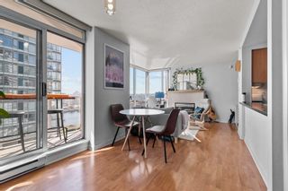 Photo 10: 1801 1077 MARINASIDE Crescent in Vancouver: Yaletown Condo for sale (Vancouver West)  : MLS®# R2858301