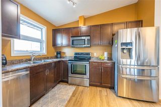 Photo 9: 74 Marianne Road in Winnipeg: Meadows West Residential for sale (4L)  : MLS®# 202226431