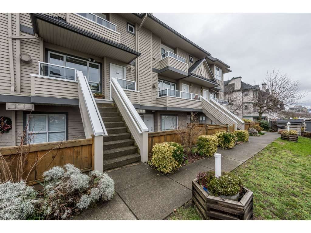 Main Photo: 209 3938 ALBERT STREET in : Vancouver Heights Townhouse for sale : MLS®# R2146061
