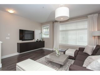 Photo 2: 41 20966 77A Avenue in Langley: Willoughby Heights Townhouse for sale in "Natures Walk" : MLS®# R2383314