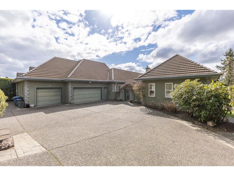 FEATURED LISTING: 34980 SKYLINE Drive Abbotsford
