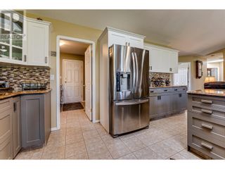 Photo 9: 648 6TH Avenue Swan Lake West: Okanagan Shuswap Real Estate Listing: MLS®# 10310682
