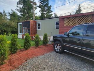 Photo 1: 37 3031 200 Street in Langley: Brookswood Langley Manufactured Home for sale in "CEDAR CREEK" : MLS®# R2838262