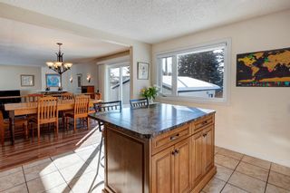 Photo 10: 7315 61 Avenue NW in Calgary: Silver Springs Detached for sale : MLS®# A2030087