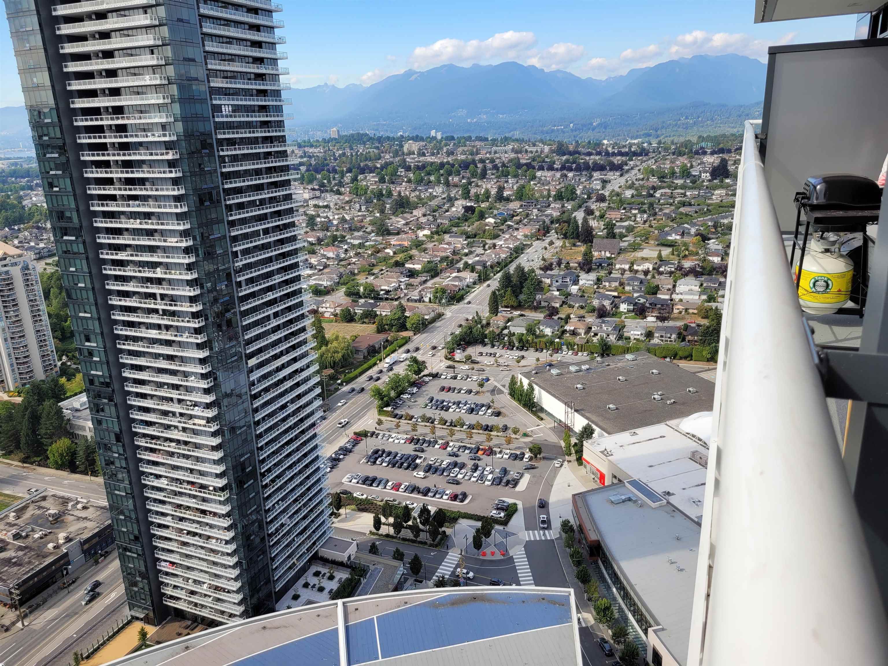 Main Photo: 4207 1955 ALPHA Way in Burnaby: Brentwood Park Condo for sale in "The Amazing Brentwood 2" (Burnaby North)  : MLS®# R2612060