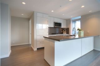 Photo 4: 2308 3093 WINDSOR Gate in Coquitlam: New Horizons Condo for sale in "THE WINDSOR BY POLYGON" : MLS®# R2124649