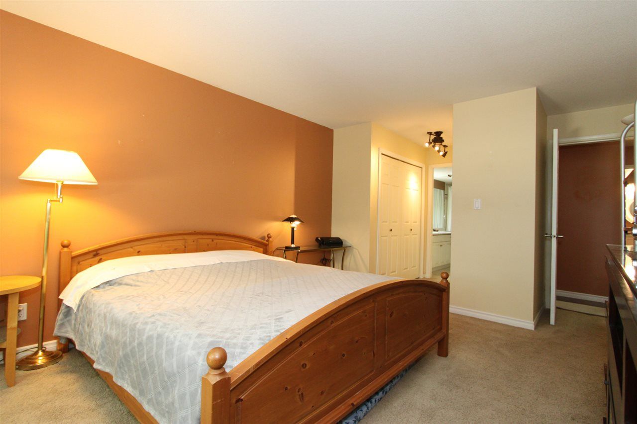 Photo 11: Photos: 103 19835 64 Avenue in Langley: Willoughby Heights Condo for sale in "Willowbrook Gate" : MLS®# R2160104