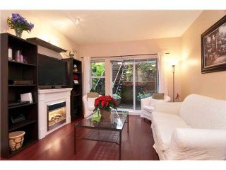 Photo 4: 7 730 FARROW Street in Coquitlam: Coquitlam West Townhouse for sale in "FARROW RIDGE" : MLS®# V980372
