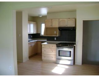 Photo 3:  in WINNIPEG: Transcona Residential for sale (North East Winnipeg)  : MLS®# 2908493