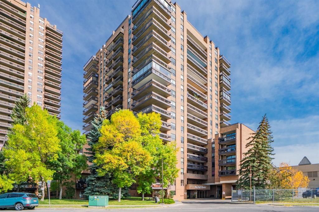 Main Photo: 1906 9800 Horton Road SW in Calgary: Haysboro Apartment for sale : MLS®# A2081796