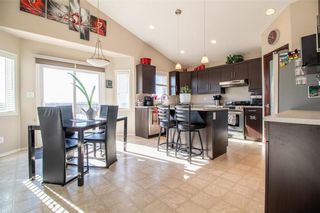 Photo 8: 18 Clara DeMarchi Place in Winnipeg: Bridgewood Estates Residential for sale (3J)  : MLS®# 202207435