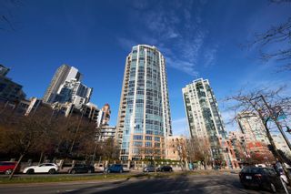 Photo 1: 1605 388 DRAKE Street in Vancouver: Yaletown Condo for sale in "GOVERNOR'S TOWER" (Vancouver West)  : MLS®# R2866236