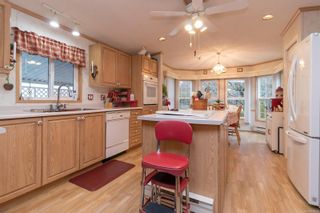 Photo 11: 31 7401 Central Saanich Rd in Central Saanich: CS Hawthorne Manufactured Home for sale : MLS®# 895801