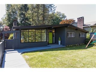 Photo 1: 722 CUMBERLAND ST in New Westminster: The Heights NW House for sale : MLS®# V1123630
