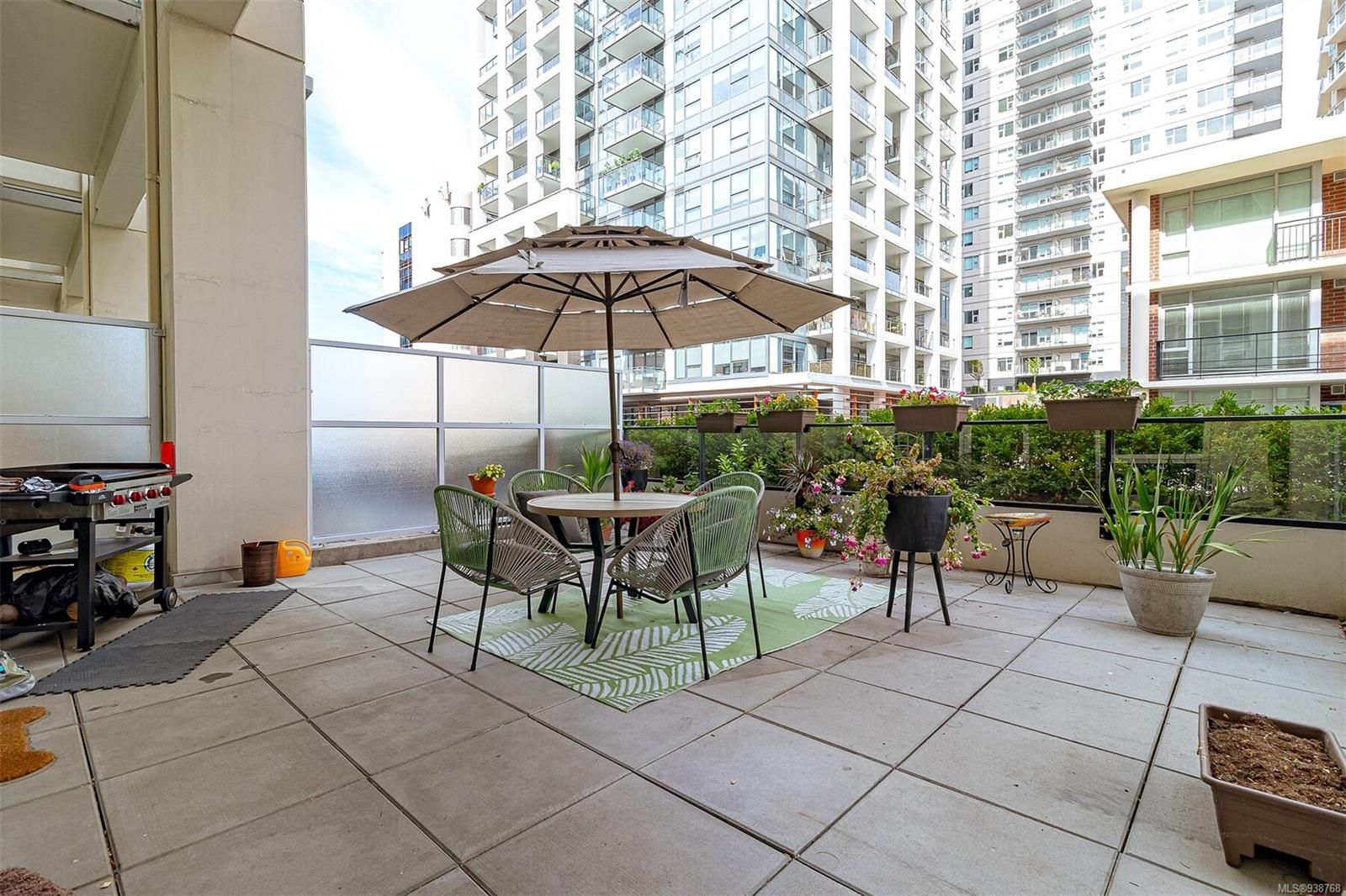 Your Own Private, over 400 sq ft Patio!