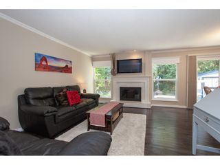 Photo 9: 6325 180A Street in Surrey: Cloverdale BC House for sale (Cloverdale)  : MLS®# R2314641