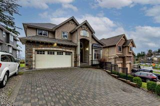 Photo 1: 35628 ZANATTA Place in Abbotsford: Abbotsford East House for sale : MLS®# R2524152
