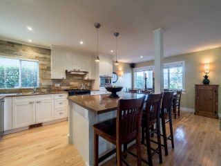 Photo 7: 345 BEACHVIEW DRIVE in North Vancouver: Dollarton House for sale : MLS®# R2035403