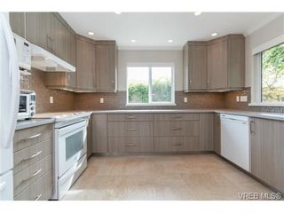 Photo 6: 10128 Third St in SIDNEY: Si Sidney North-East Half Duplex for sale (Sidney)  : MLS®# 712656